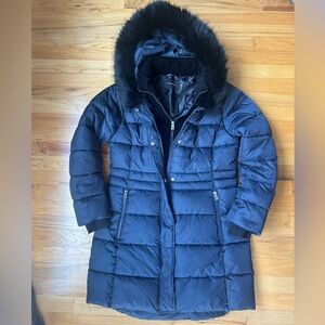 Tahari Dana Hooded Faux Fur Trim Puffer Coat Size Medium